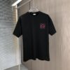 6931a0a5ccd8ab3d7af947cd LOEW Loewe 2025 Spring/Summer New Arrival Round Neck Short Sleeve Hand-Painted Print High Grammage 320g Double-Yarn Combed Cotton Fabric Slightly Loose Fit Unisex
