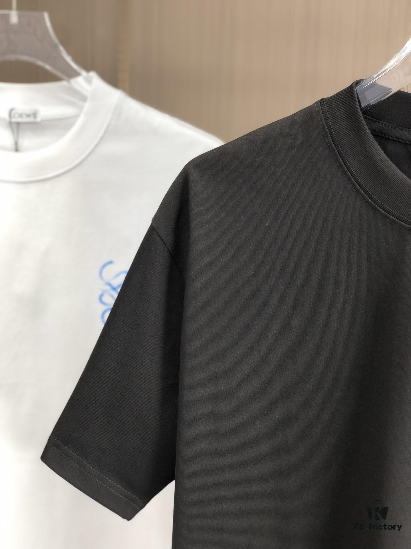 6931a0a5ccd8ab3d7af947cf LOEW Loewe 2025 Spring/Summer New Arrival Round Neck Short Sleeve Hand-Painted Print High Grammage 320g Double-Yarn Combed Cotton Fabric Slightly Loose Fit Unisex