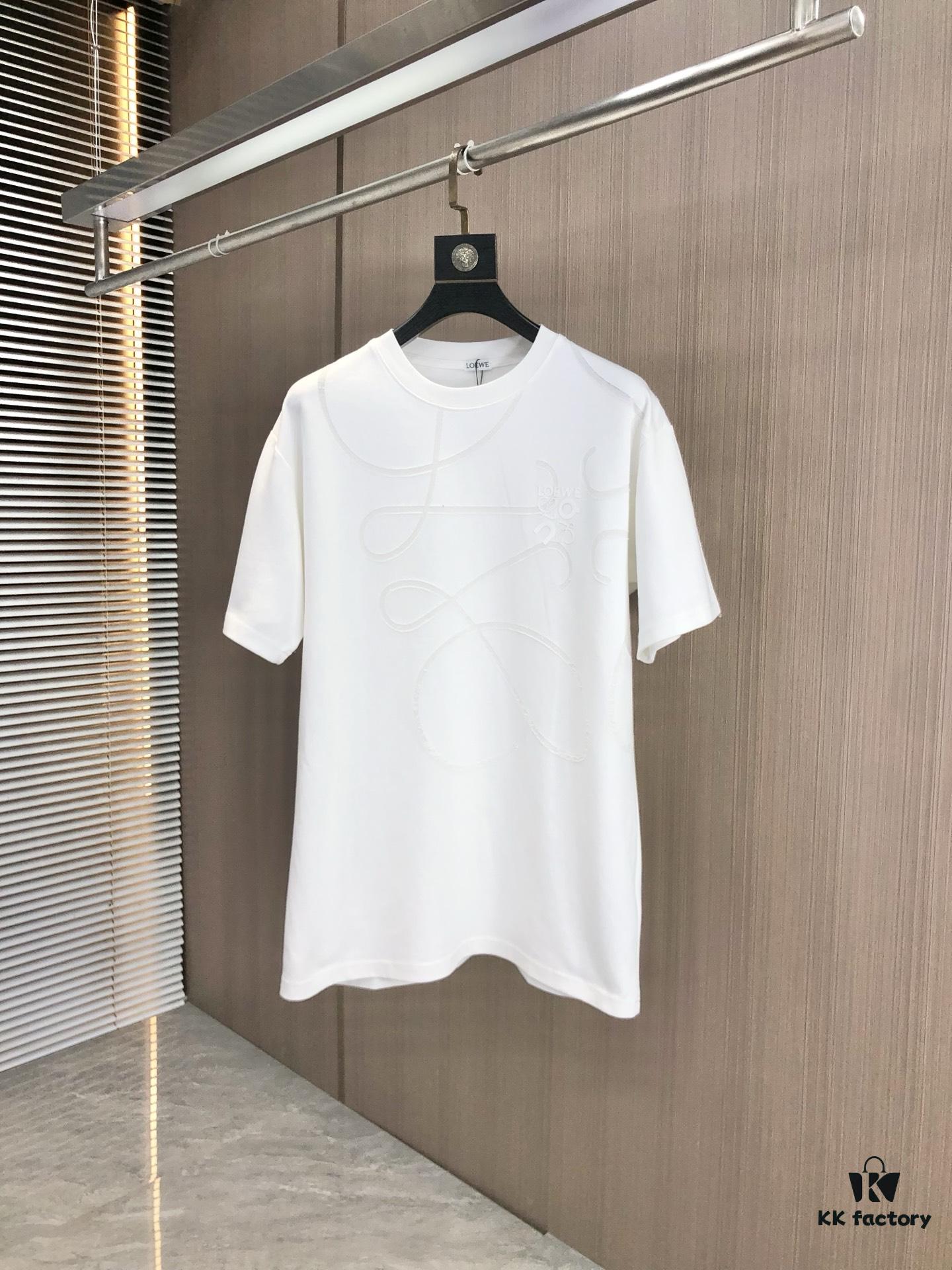 6931a0a6ccd8ab3d7af947e8 LOEW Loewe 2025 Spring/Summer New Arrival Round Neck Short Sleeve T-Shirt with Laser Etching and Engraved Pattern, Made from 320g Double-Yarn Combed Cotton Fabric, Slightly Relaxed Fit, Soft and Substantial Fabric Texture, Unisex Design