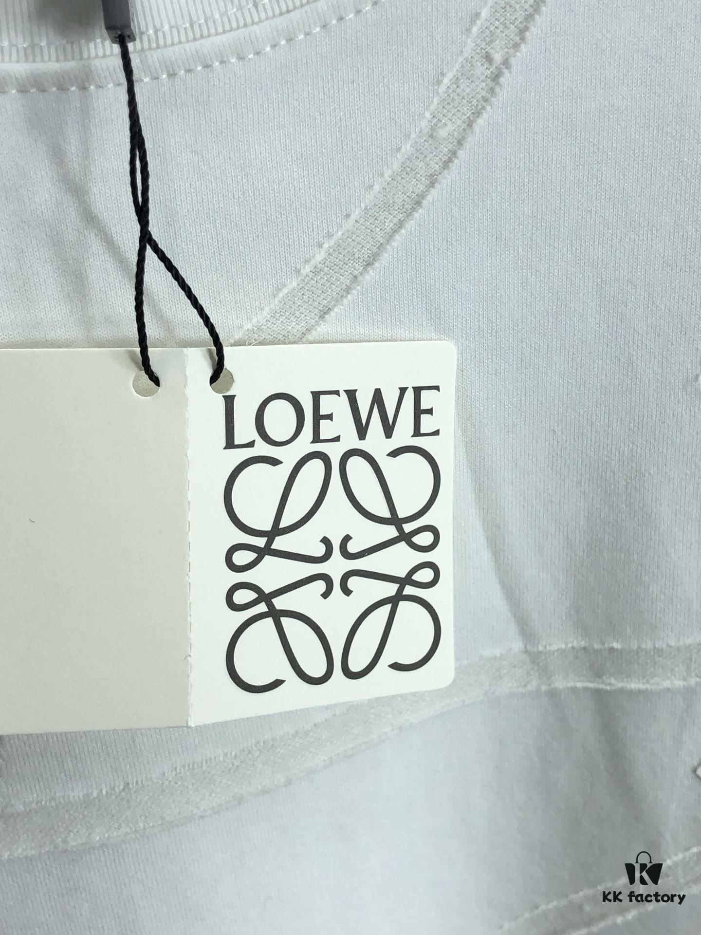 6931a0a7ccd8ab3d7af947ec LOEW Loewe 2025 Spring/Summer New Arrival Round Neck Short Sleeve T-Shirt with Laser Etching and Engraved Pattern, Made from 320g Double-Yarn Combed Cotton Fabric, Slightly Relaxed Fit, Soft and Substantial Fabric Texture, Unisex Design
