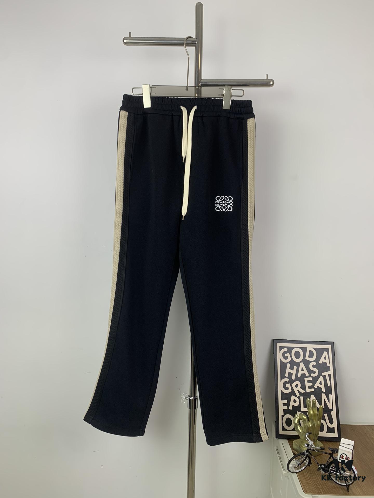6931a0a7ccd8ab3d7af947fb New Arrival Loewe Logo Tape Straight-Fit Sweatpants, Synchronized with LOEWE Official Website ZP New Collection