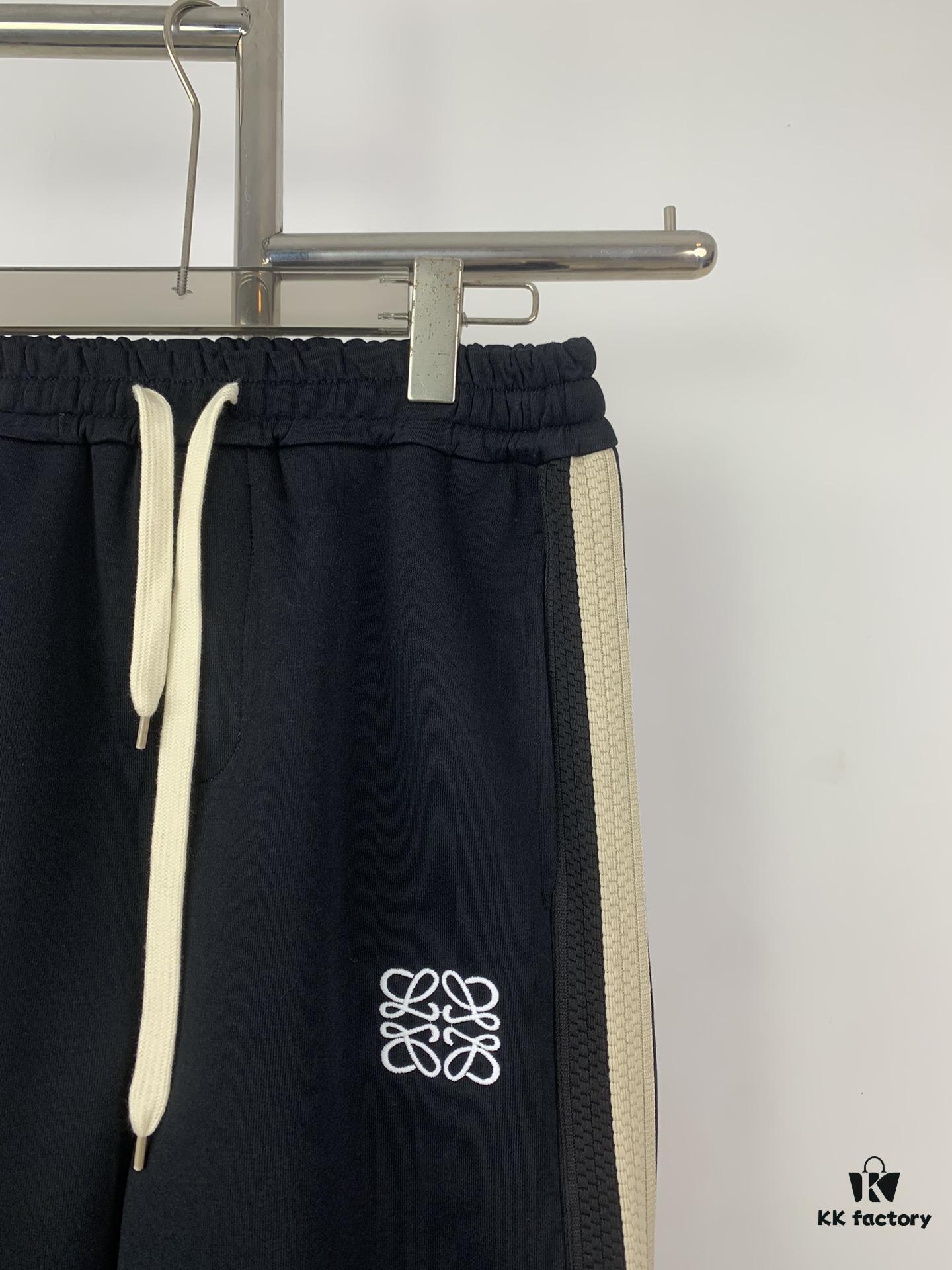 6931a0a8ccd8ab3d7af947fe New Arrival Loewe Logo Tape Straight-Fit Sweatpants, Synchronized with LOEWE Official Website ZP New Collection