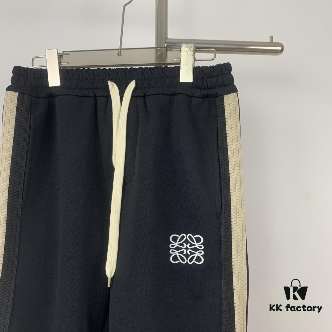 6931a0a8ccd8ab3d7af947ff New Arrival Loewe Logo Tape Straight-Fit Sweatpants, Synchronized with LOEWE Official Website ZP New Collection