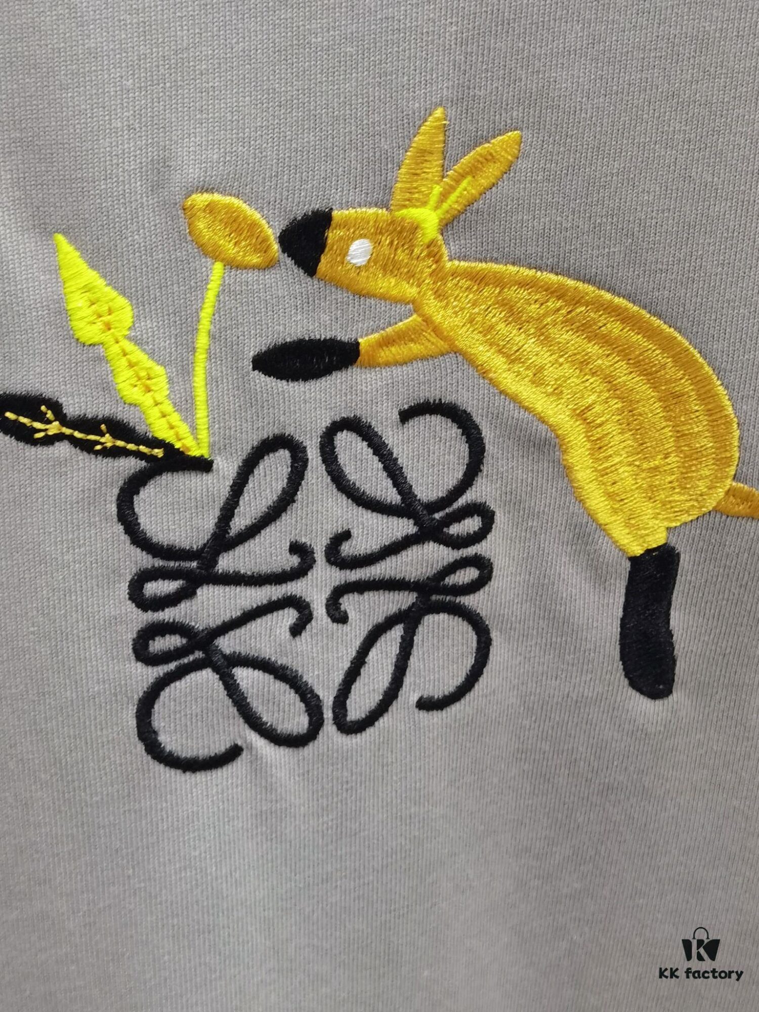 6931a0adccd8ab3d7af94865 Loewe Embroidered Short Sleeve T-Shirt (Premium Version, Different from Standard Stock)