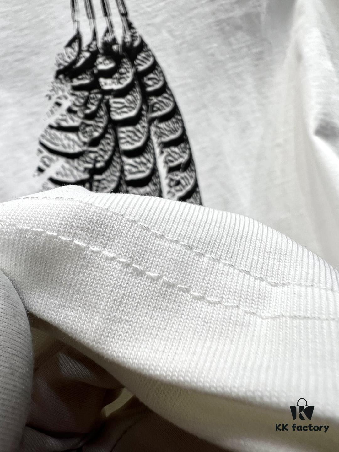 6931a0b2ccd8ab3d7af948cf Loewe Printed Feather Short-Sleeve T-Shirt