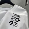 6931a0b7ccd8ab3d7af9492c LOEWE 25SS New Arrival Designer T-Shirt! Recommended Collaborative Edition! 260g Pure Cotton Fabric, Extremely Comfortable to Wear, 3D Embroidery on Chest Area, Brand Letters Clearly Highlighting the Theme, Offering Exceptional Texture, Visual Appeal, and Tactile Experience!