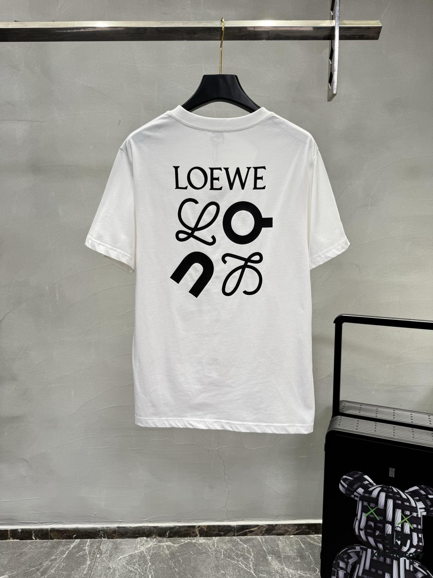 6931a0b7ccd8ab3d7af9492f LOEWE 25SS New Arrival Designer T-Shirt! Recommended Collaborative Edition! 260g Pure Cotton Fabric, Extremely Comfortable to Wear, 3D Embroidery on Chest Area, Brand Letters Clearly Highlighting the Theme, Offering Exceptional Texture, Visual Appeal, and Tactile Experience!