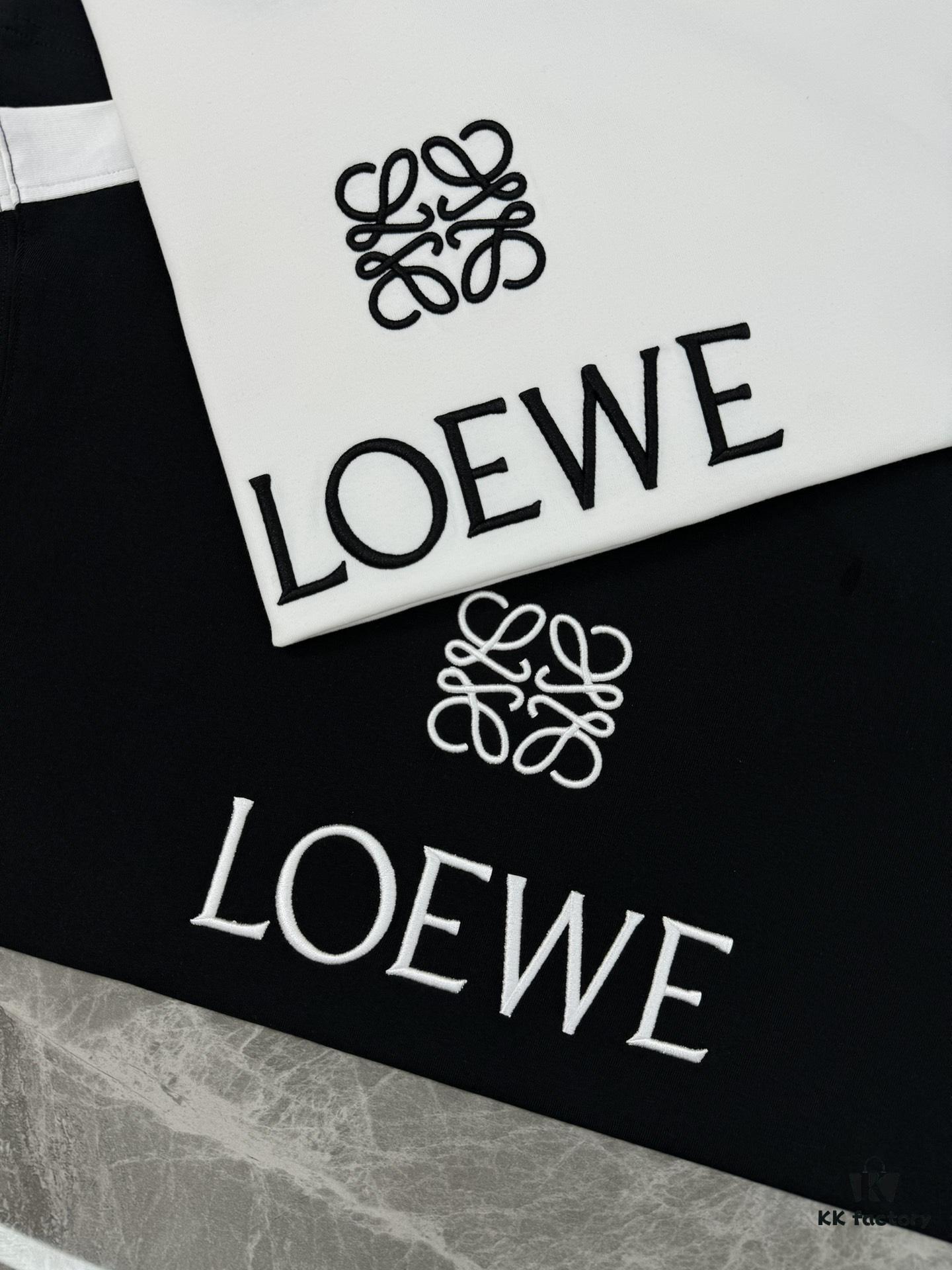 6931a0c8ccd8ab3d7af94a83 Loewe New 25s Unisex T-Shirt, Patchwork Design, Color-Blocked, 280g Premium Cotton Fabric, Soft and Comfortable, 3D Embroidery on Chest, Stylish and Unique, Original Customization with Complete Triple Labels