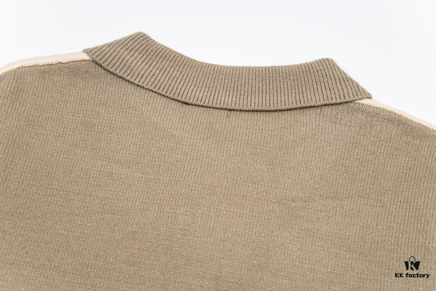 New Loewe Colorblock Embroidered Collar Preppy Polo Knit Sweater with Side Slits