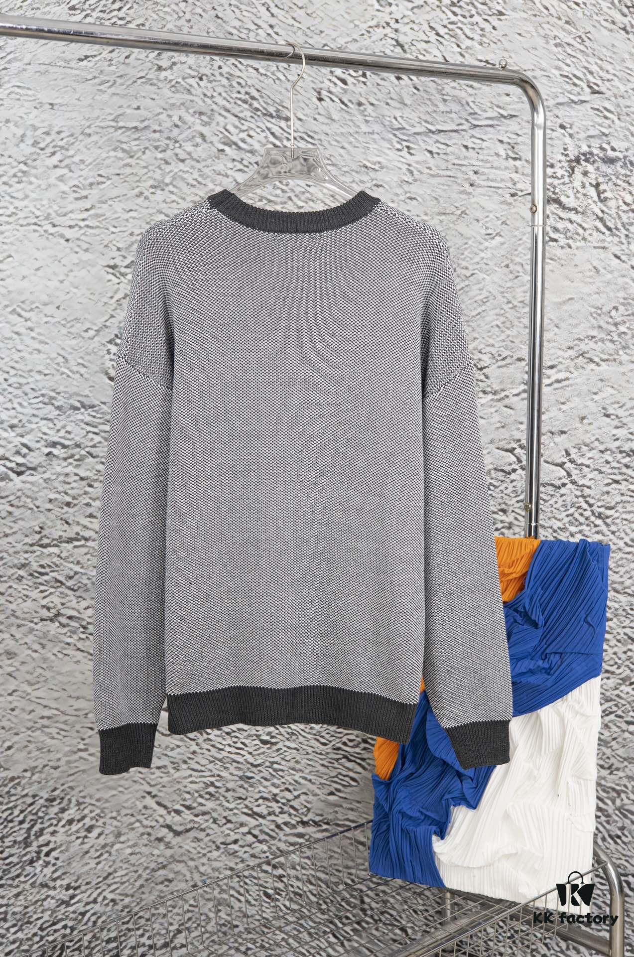 6931a0cdccd8ab3d7af94af0 New LOEWE 22SS Beautiful Heather Gray Jacquard Crew Neck Sweater Y002