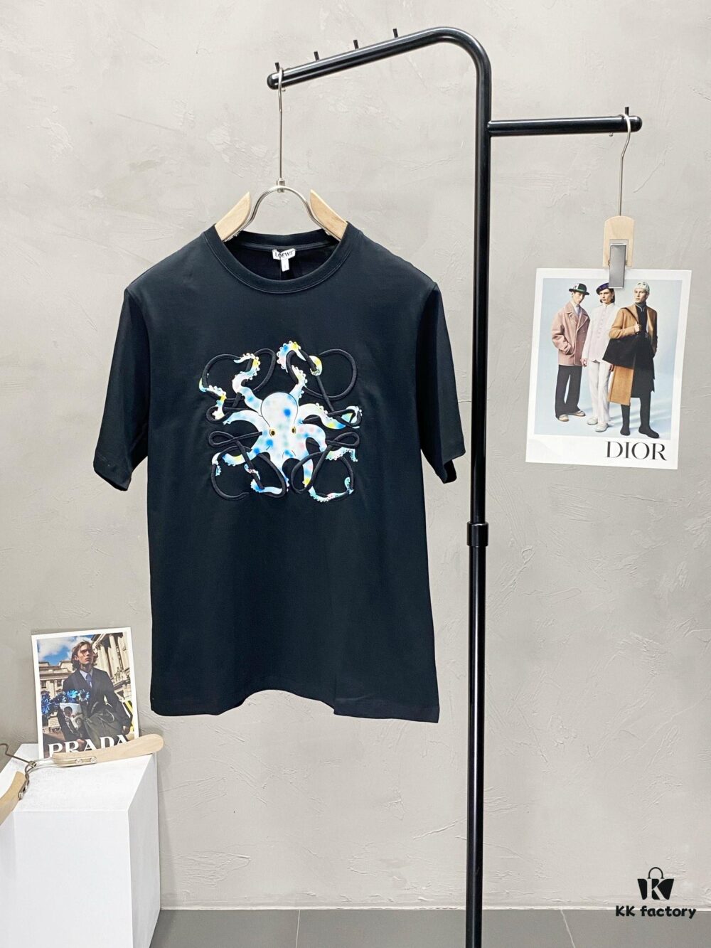 6931a0ceccd8ab3d7af94b01 Loewe Men's Casual Short-Sleeve T-Shirt, Exclusive New Arrival, Original Order, High-End Custom Version, Fashionable and Versatile Bestseller, Imported Fabric, Ultra-Soft and Smooth Touch, Skin-Friendly and Comfortable Wear