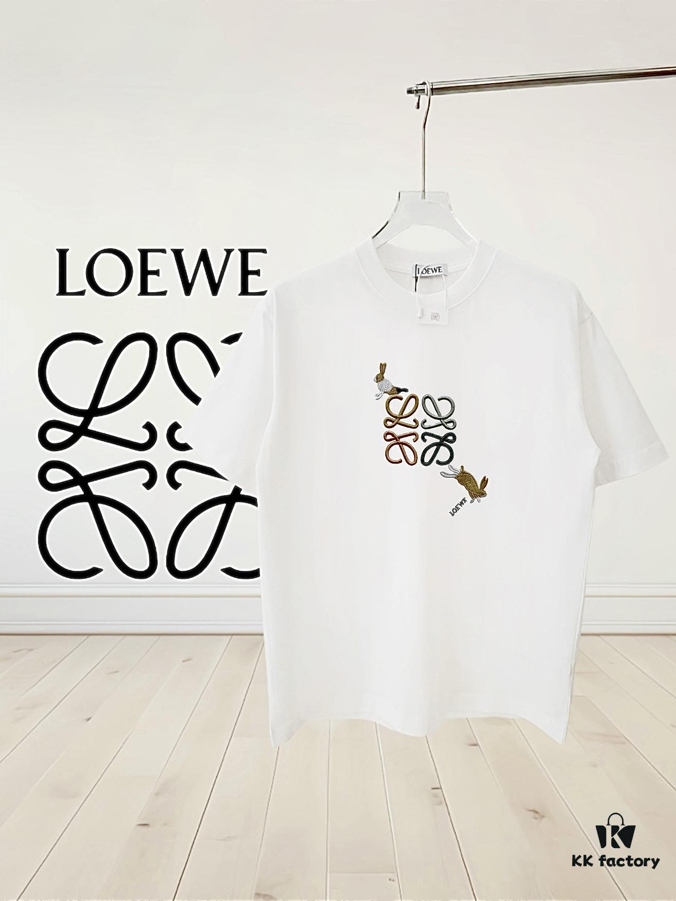 6931a0cfccd8ab3d7af94b26 High-Quality Loewe 25SS Spring/Summer Collection Loewe x Suna Fujita Collaboration Embroidered Round-Neck Short-Sleeve T-Shirt with Contrast Logo and Cartoon Rabbit Design