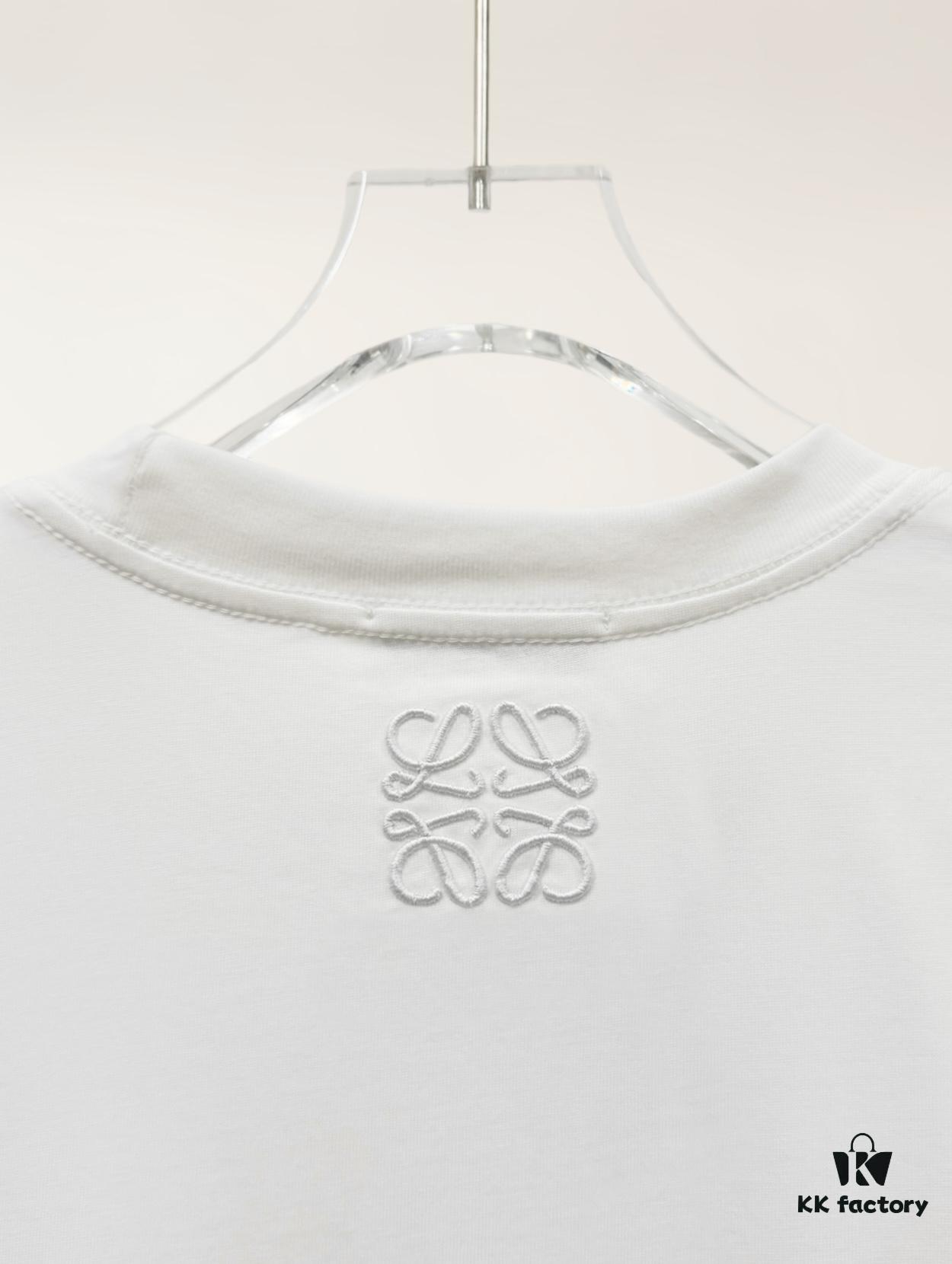 6931a0d0ccd8ab3d7af94b2c High-Quality Loewe 25SS Spring/Summer Collection Loewe x Suna Fujita Collaboration Embroidered Round-Neck Short-Sleeve T-Shirt with Contrast Logo and Cartoon Rabbit Design