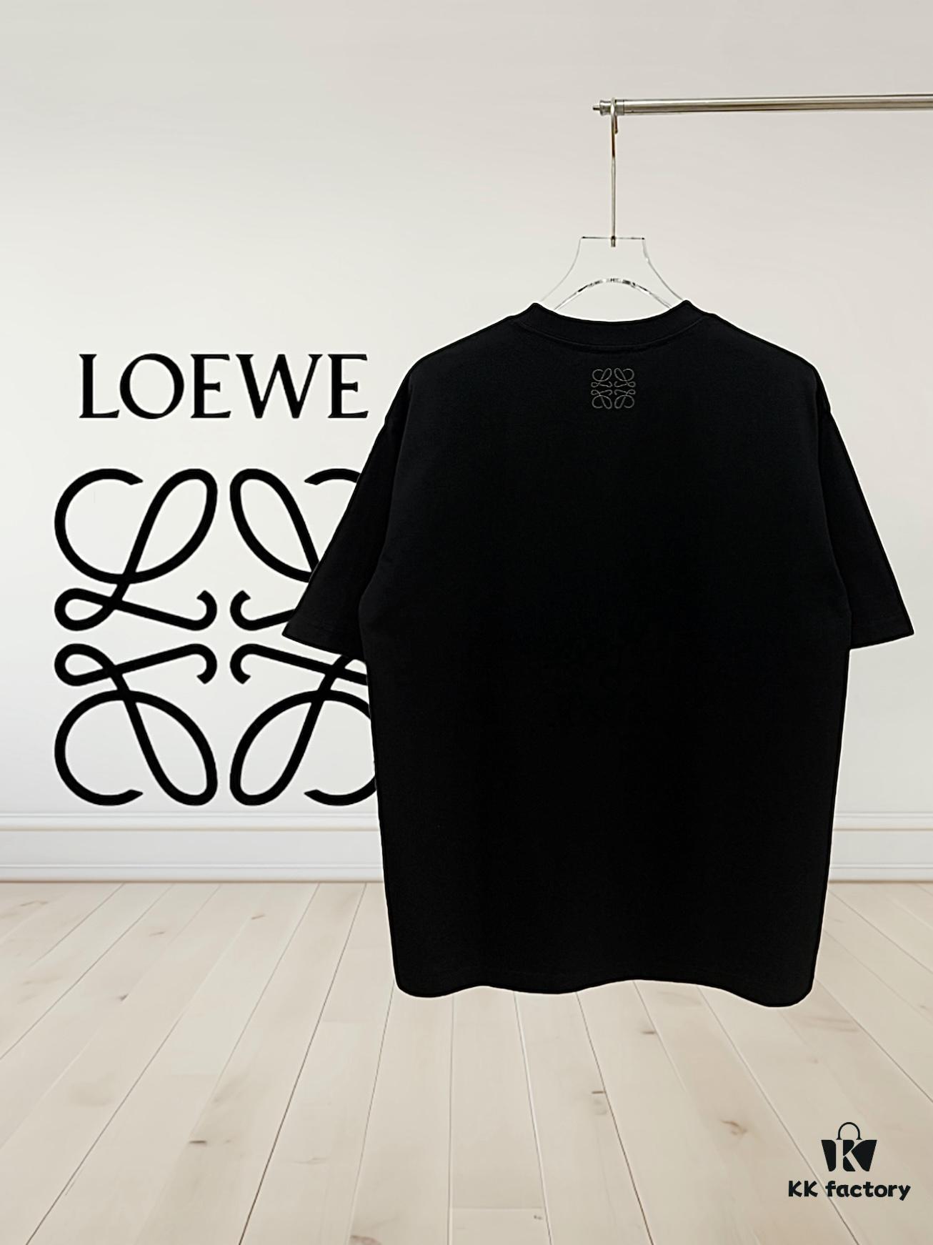 6931a0d0ccd8ab3d7af94b39 High-Quality Loewe 25SS Spring/Summer Collection Loewe x Suna Fujita Collaborative Series Embroidered Round-Neck Short-Sleeve T-Shirt, Color-Contrast Logo Embroidery on Chest with Cartoon Rabbit Theme, Cute and Fashionable Design, Imported Pallini Embroidery Machine Craftsmanship, Precise Stitching, Rich Colors and Textured Appearance, Well-Tailored Fit with Slight Neck Hugging, Made from 32s 280g Combed Full Cotton Fabric Offering Soft Luster, Skin-Friendly, Breathable and Structured Drape, Unisex Wear for Both Men and Women