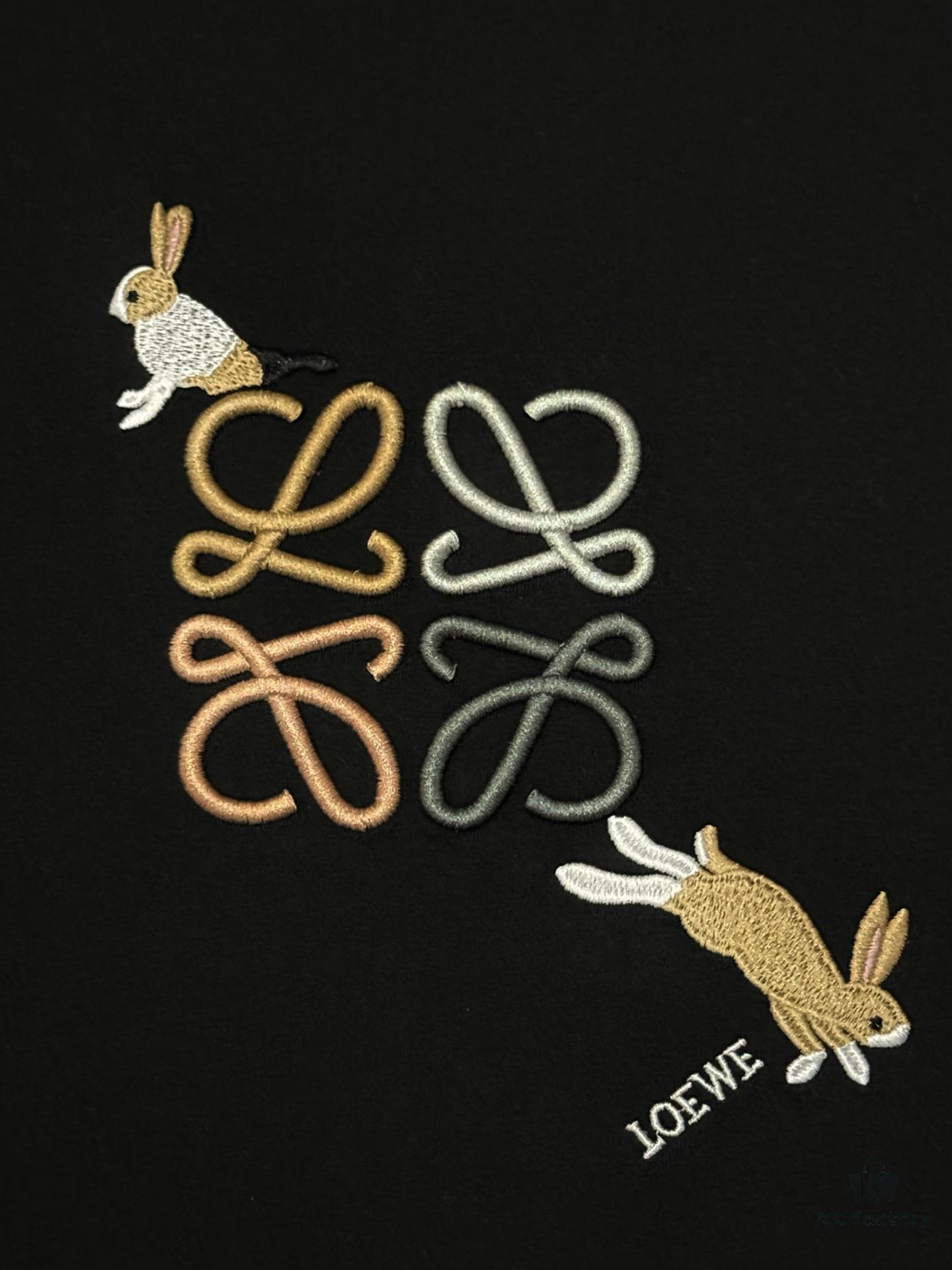 6931a0d1ccd8ab3d7af94b44 High-Quality Loewe 25SS Spring/Summer Collection Loewe x Suna Fujita Collaboration Heavy Embroidered Round-Neck Short-Sleeve T-Shirt with Contrast Logo and Cartoon Rabbit Design