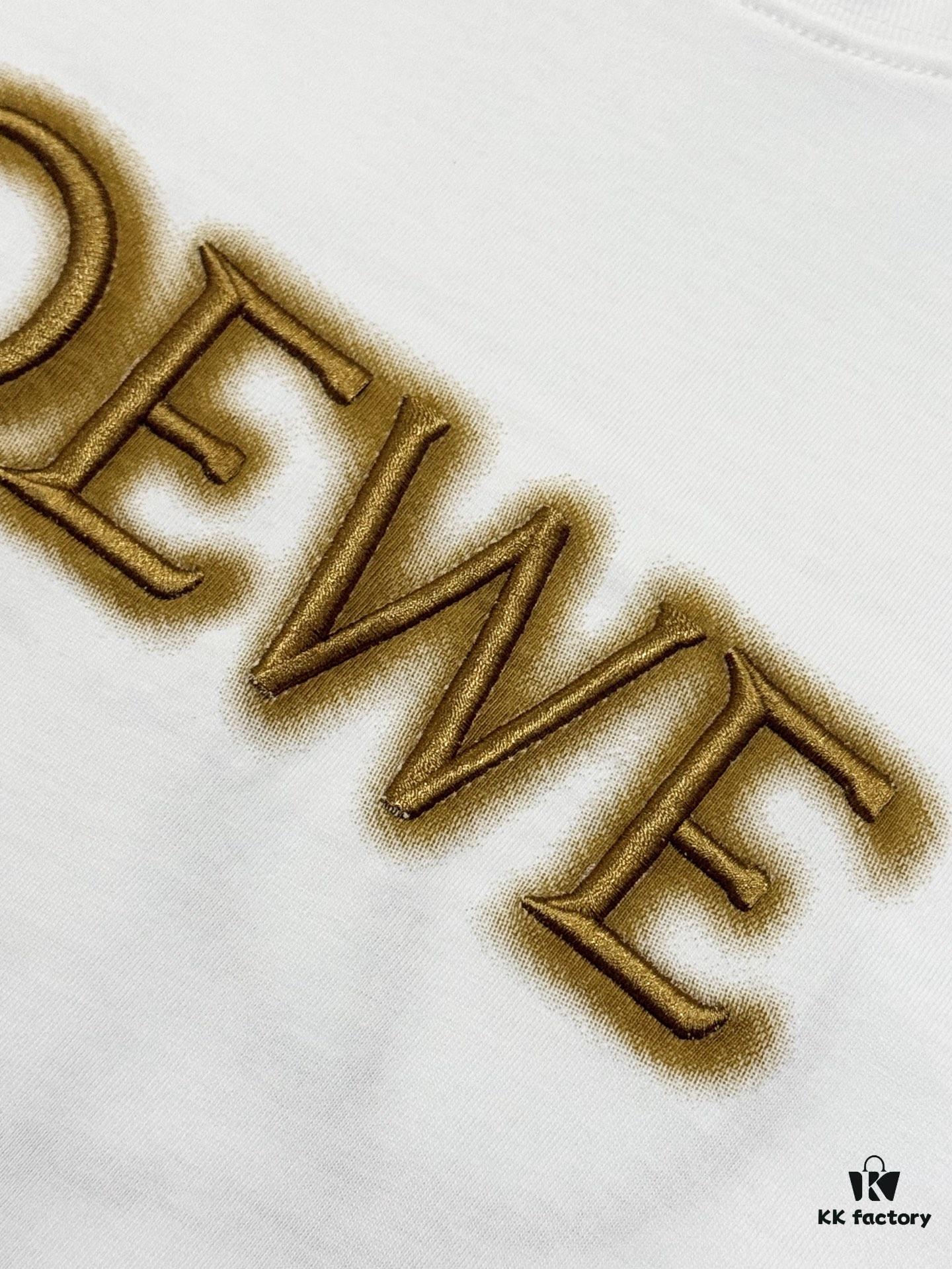 6931a0d2ccd8ab3d7af94b57 High-Quality Loewe 25SS Spring/Summer New Embroidered Logo Crew Neck Short Sleeve T-Shirt, Original Fabric, Celebrity-Inspired Design with Premium Spray-Painted 3D Embroidery, Front and Back Prints, 32-Single 280g Combed Pure Cotton Material, Extremely Comfortable Feel, Stylish Unisex Tee, Three Labels Complete, Not Ordinary Market Version