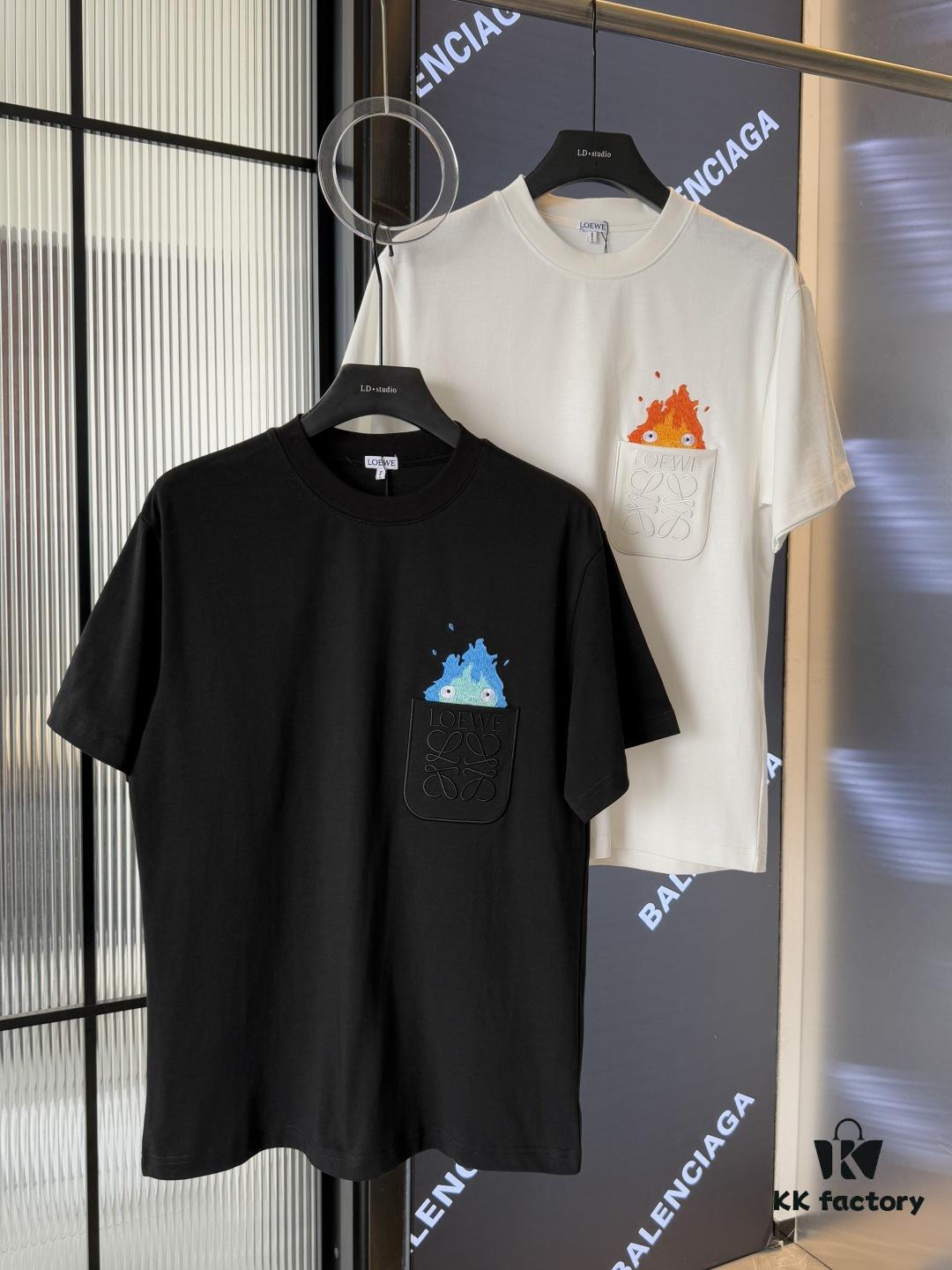 6931a0d6ccd8ab3d7af94bac LOEWE x Spirited Away Collaboration Flame Embroidered Doll Washed Cotton T-Shirt