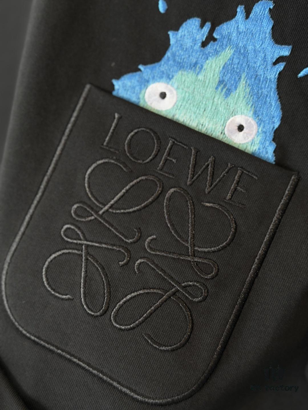 6931a0d6ccd8ab3d7af94bae LOEWE x Spirited Away Collaboration Flame Embroidered Doll Washed Cotton T-Shirt