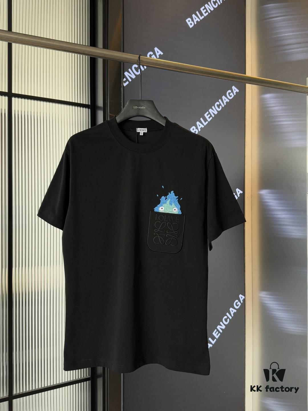 6931a0d6ccd8ab3d7af94bb1 LOEWE x Spirited Away Collaboration Flame Embroidered Doll Washed Cotton T-Shirt