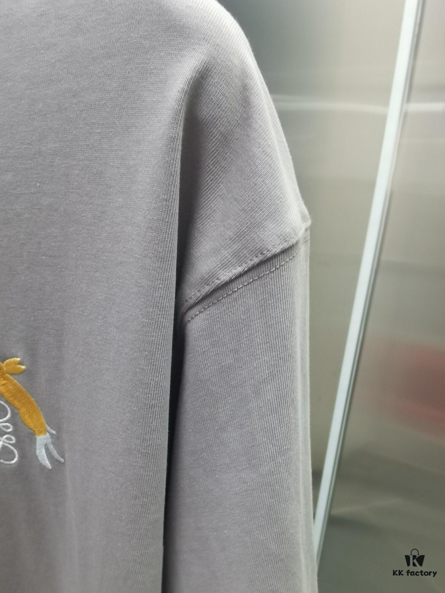 6931a0d7ccd8ab3d7af94bc1 Loewe Embroidered Short Sleeve T-Shirt (Top Quality Version, Different from Standard Stock)