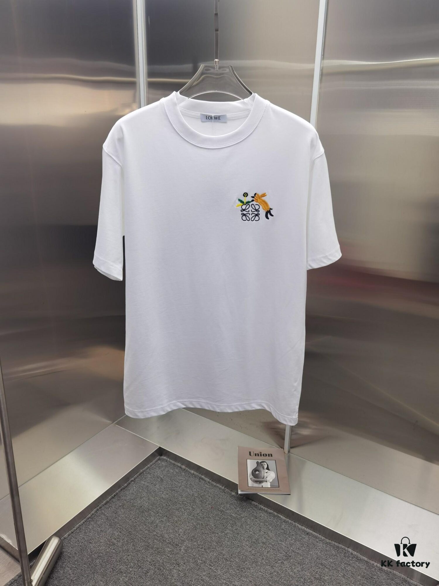 6931a0d7ccd8ab3d7af94bc2 Loewe Embroidered Short Sleeve T-Shirt (Top Quality Version, Different from Standard Stock)