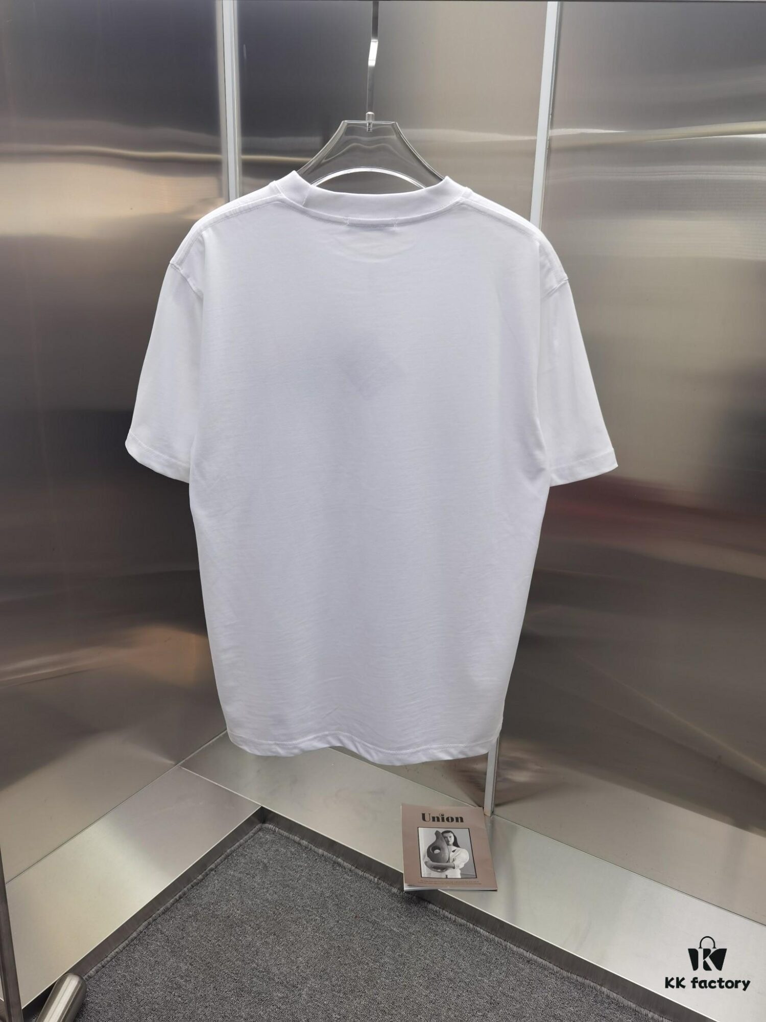 6931a0d7ccd8ab3d7af94bc3 Loewe Embroidered Short Sleeve T-Shirt (Top Quality Version, Different from Standard Stock)