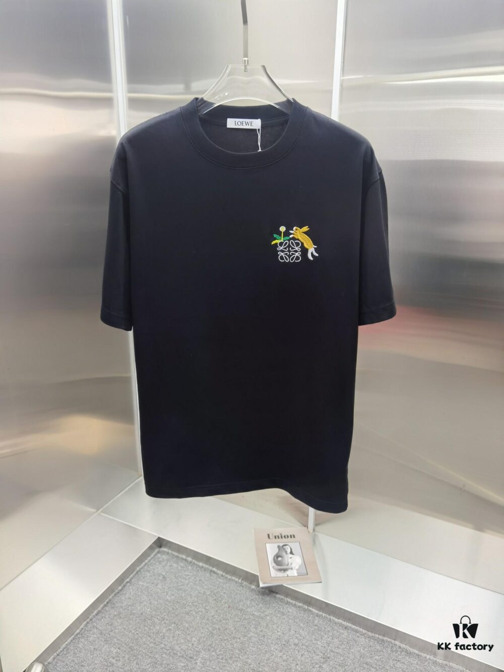 6931a0d7ccd8ab3d7af94bc8 Loewe Embroidered Short Sleeve T-Shirt (Top-tier Quality, Distinguished from Standard Version)