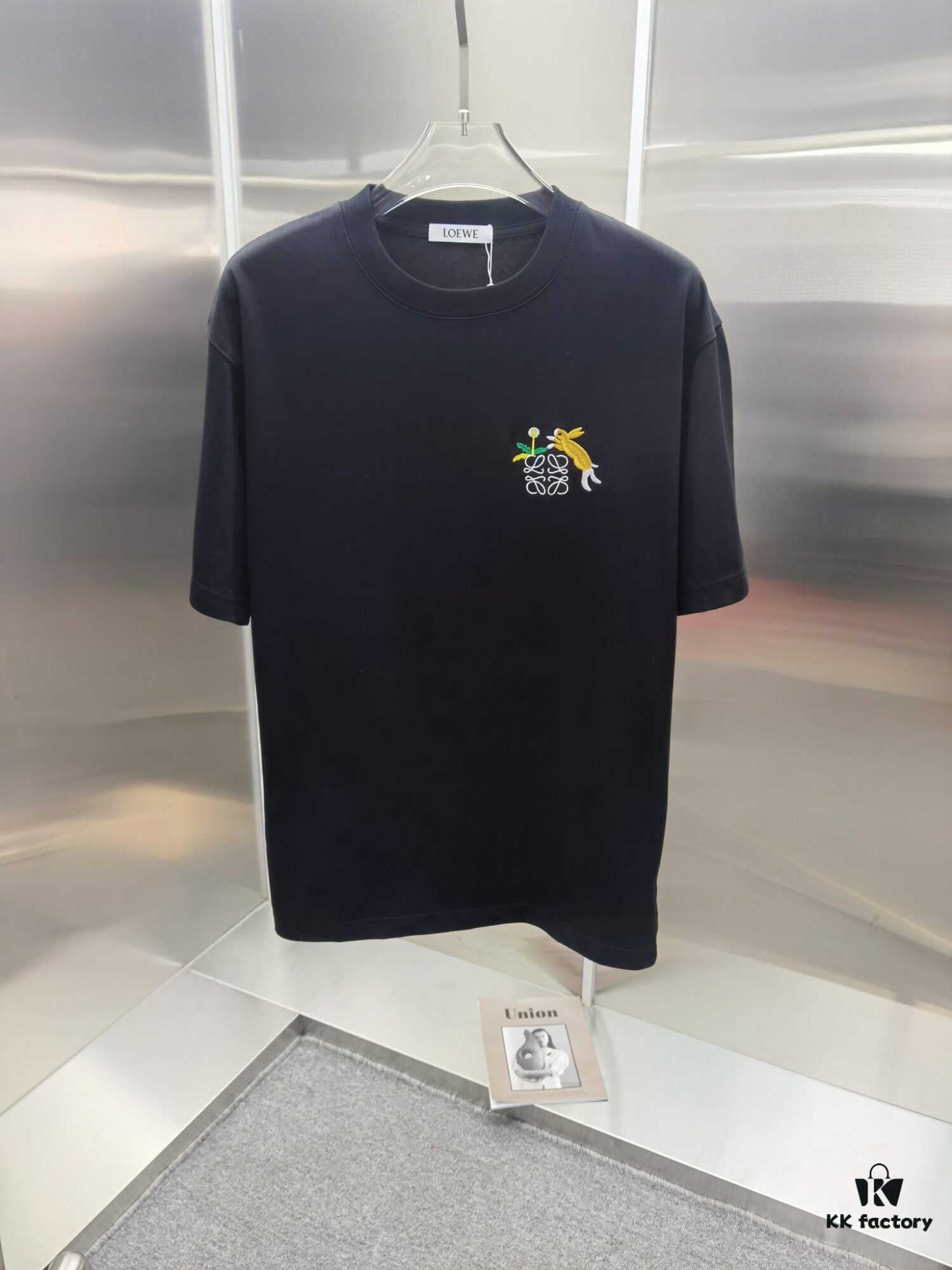 6931a0d7ccd8ab3d7af94bc8 Loewe Embroidered Short Sleeve T-Shirt (Top-tier Quality, Distinguished from Standard Version)