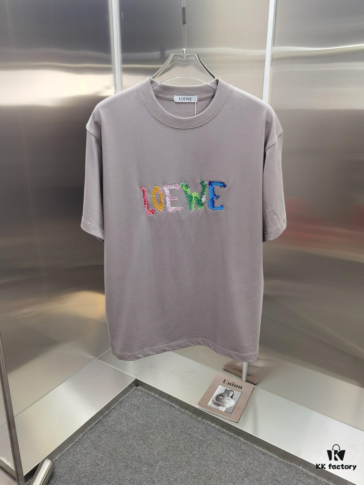 6931a0d8ccd8ab3d7af94bd4 Loewe Embroidered Short Sleeve T-Shirt (Top Quality Version, Different from Common Stock)