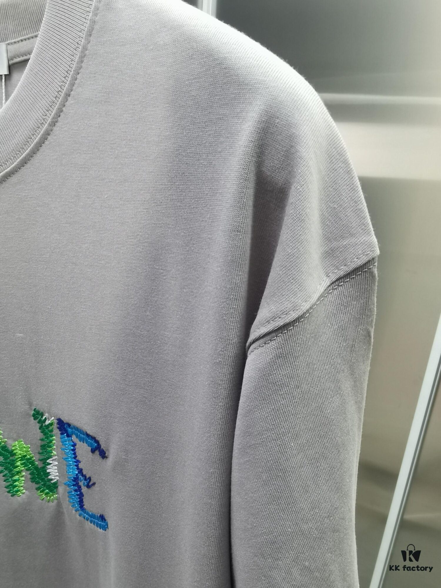 6931a0d8ccd8ab3d7af94bd9 Loewe Embroidered Short Sleeve T-Shirt (Top Quality Version, Different from Common Stock)