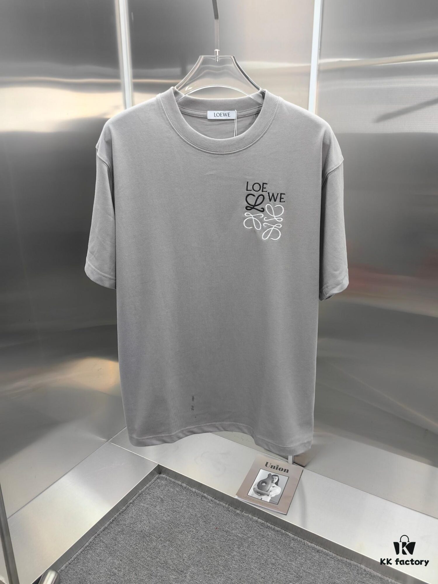 6931a0d9ccd8ab3d7af94bf2 Loewe Embroidered Short Sleeve T-Shirt (Top-tier Version, Distinct from Standard Stock) Unisex 100% Cotton Heavyweight Double Yarn Tee