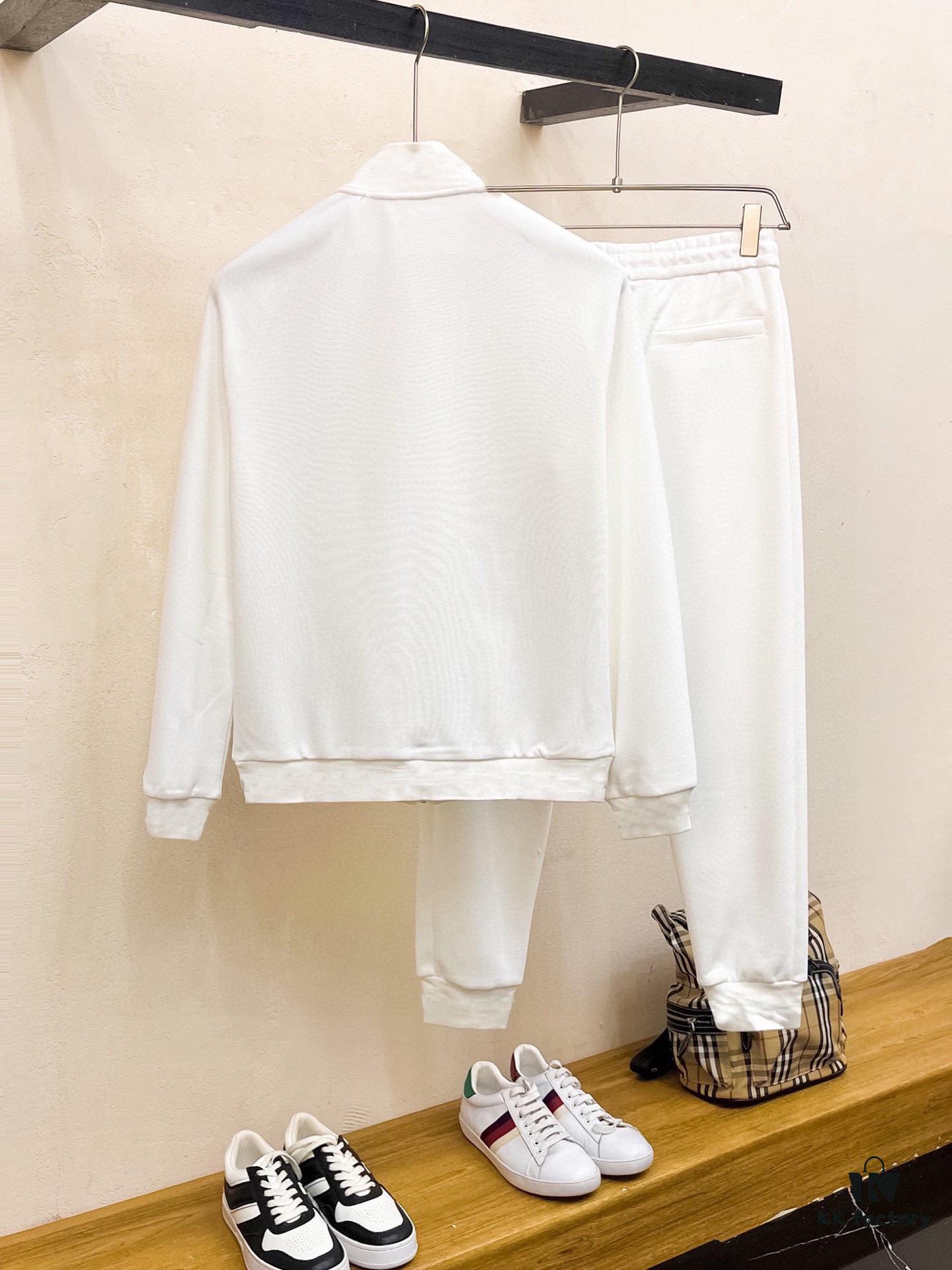 6931a0ebccd8ab3d7af94c9d PRADA (Blessing for the Plus-Size) New Arrival 2025 Full Set: Cardigan Hoodie Ensemble, Official Website Original Version, Premium Natural Roman Cotton, Elegant and Comfortable Wear