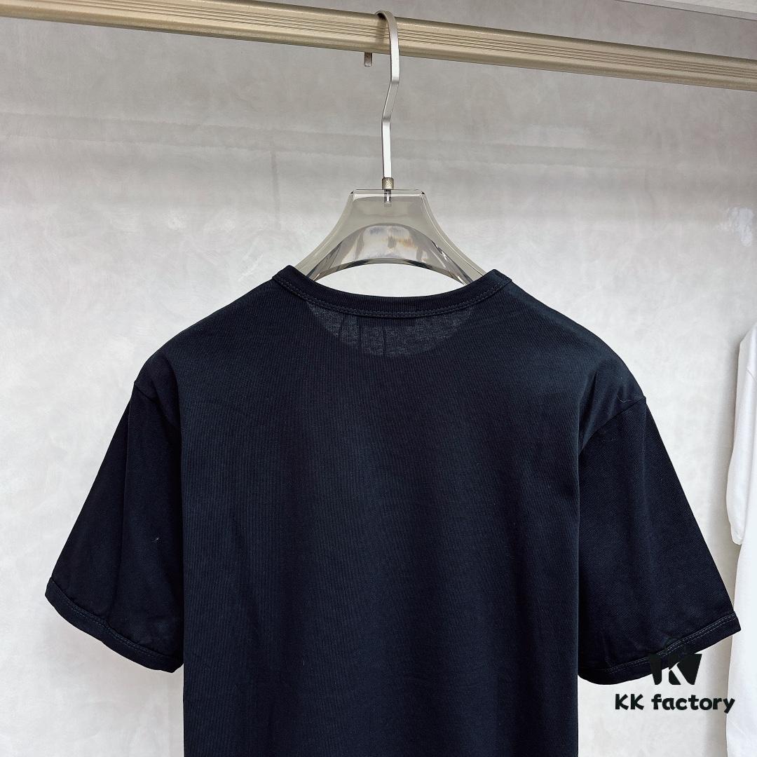 6931a0f5ccd8ab3d7af94d71 PRADA Triangle Logo Short Sleeve T-Shirt