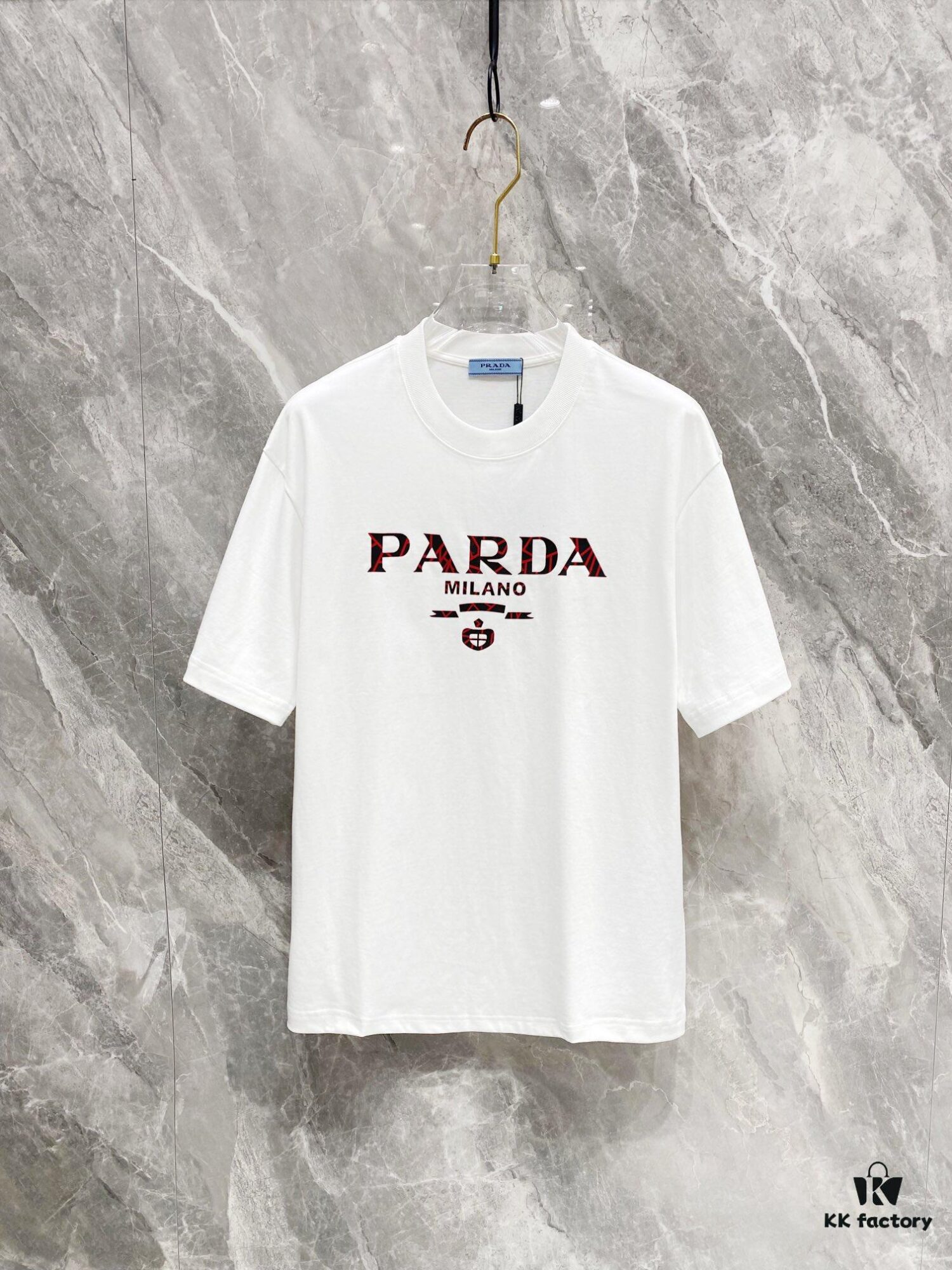6931a107ccd8ab3d7af94ea6 Prada 25SS New Arrival Round Neck T-Shirt! Must-Have for Trendsetters! Custom 3D Rubber Logo on Chest, Classic Colors with Stylish Appeal, Youthful and Vibrant Look! Crafted from 280g High-Quality Cotton, Exceptionally Comfortable to Wear and Touch, Smooth and Premium Feel!