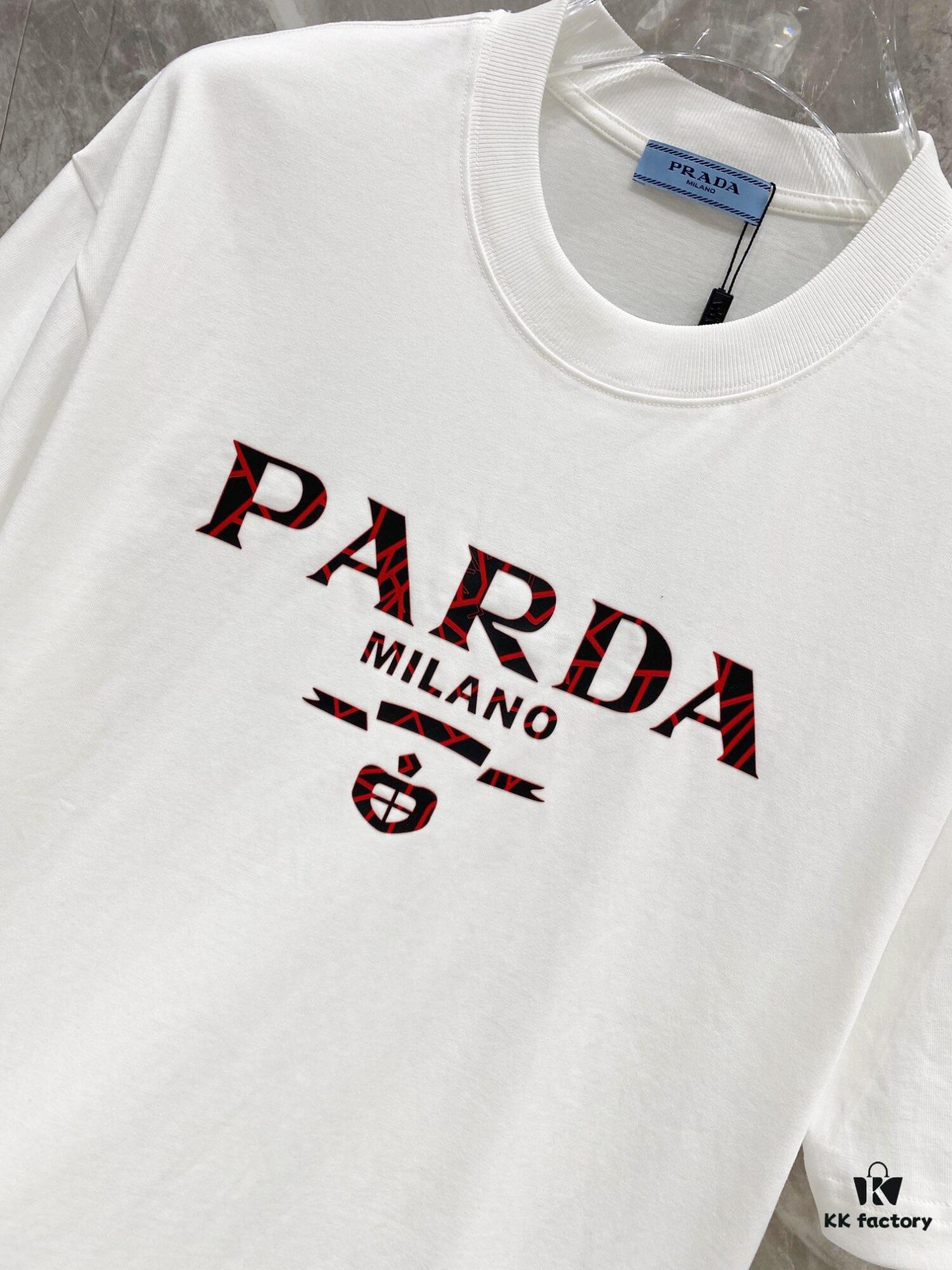 6931a107ccd8ab3d7af94ea9 Prada 25SS New Arrival Round Neck T-Shirt! Must-Have for Trendsetters! Custom 3D Rubber Logo on Chest, Classic Colors with Stylish Appeal, Youthful and Vibrant Look! Crafted from 280g High-Quality Cotton, Exceptionally Comfortable to Wear and Touch, Smooth and Premium Feel!