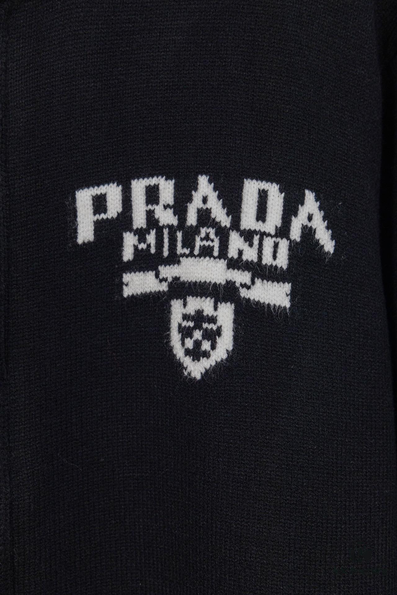 6931a10accd8ab3d7af94ee9 Prada Jacquard Letter Knit Sweater Coat Y077