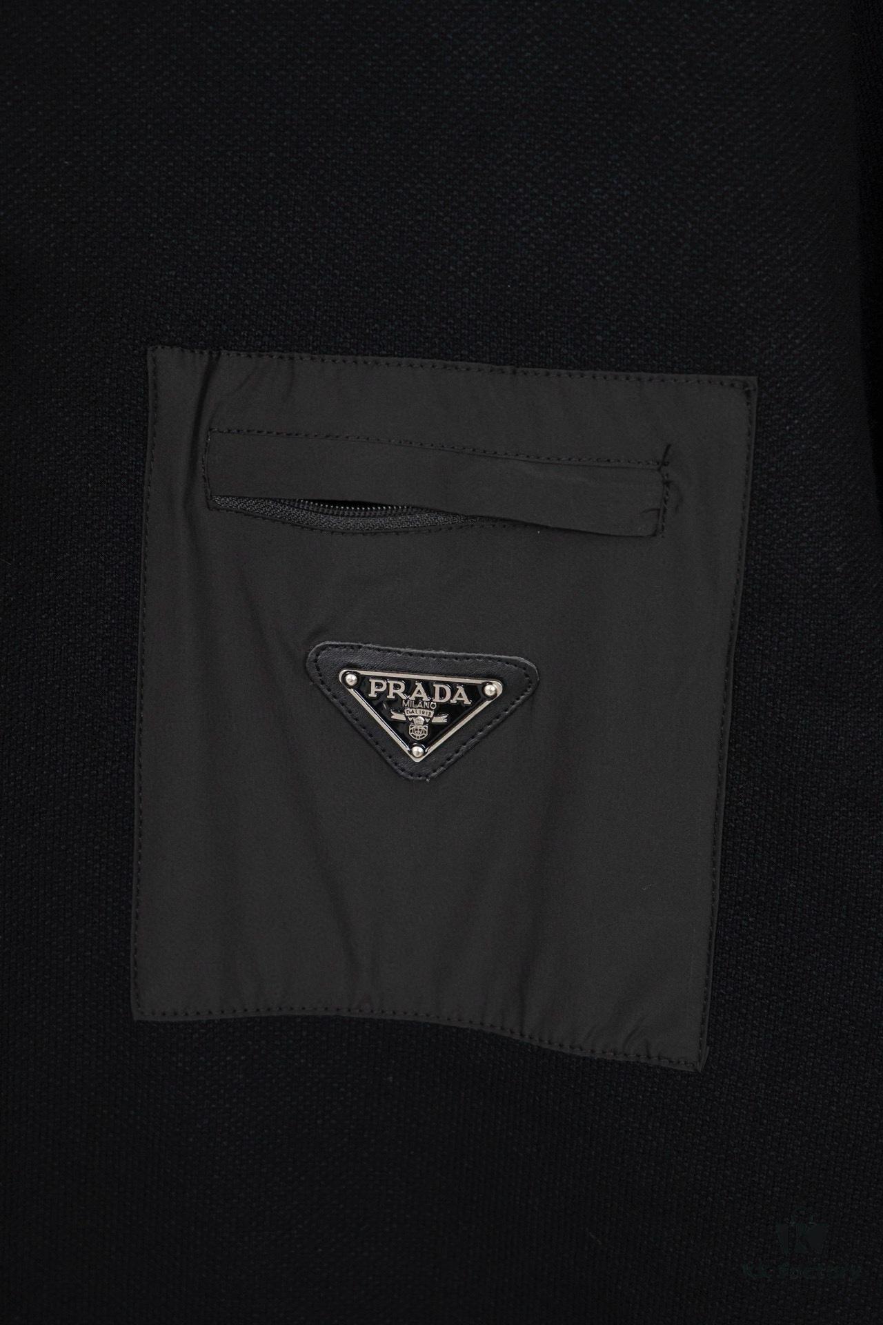 6931a10dccd8ab3d7af94f22 PRADA/Prada 22SS Triangle Logo Pocket Knit Long-Sleeve Sweater