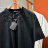 6931a112ccd8ab3d7af94f97 PRADA 2025 Spring/Summer New Short Sleeve T-Shirt! Runway-Inspired Fashion Casual Tee with Signature Logo Design! Premium 100% Cotton Fabric, Soft and Skin-Friendly Texture, Exceptional Comfort and Breathability – Truly Irresistible in Person! Relaxed Fit with Slightly Dropped Shoulder and Round Neck, Gender-Neutral Unisex Cut for Couples, Redefining Contemporary Style! Distinct from Market Versions, Complete with Three Authentic Labels, Unisex Design. High-End Collection!