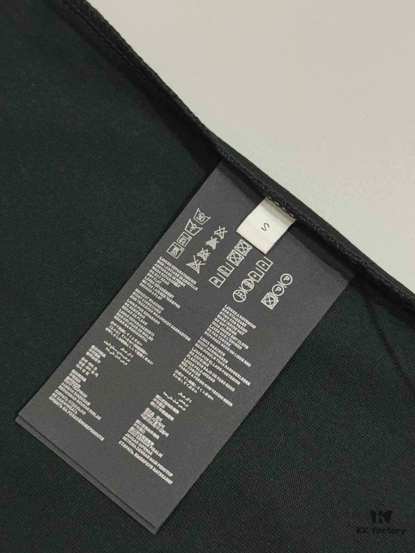 6931a117ccd8ab3d7af94fed Prada High-Version SS25 Spring/Summer Collection, In-Store Stock, Premium Channel Release, Embroidered Relief Letter Design, Crew Neck Short-Sleeve T-Shirt with Slightly Relaxed Fit