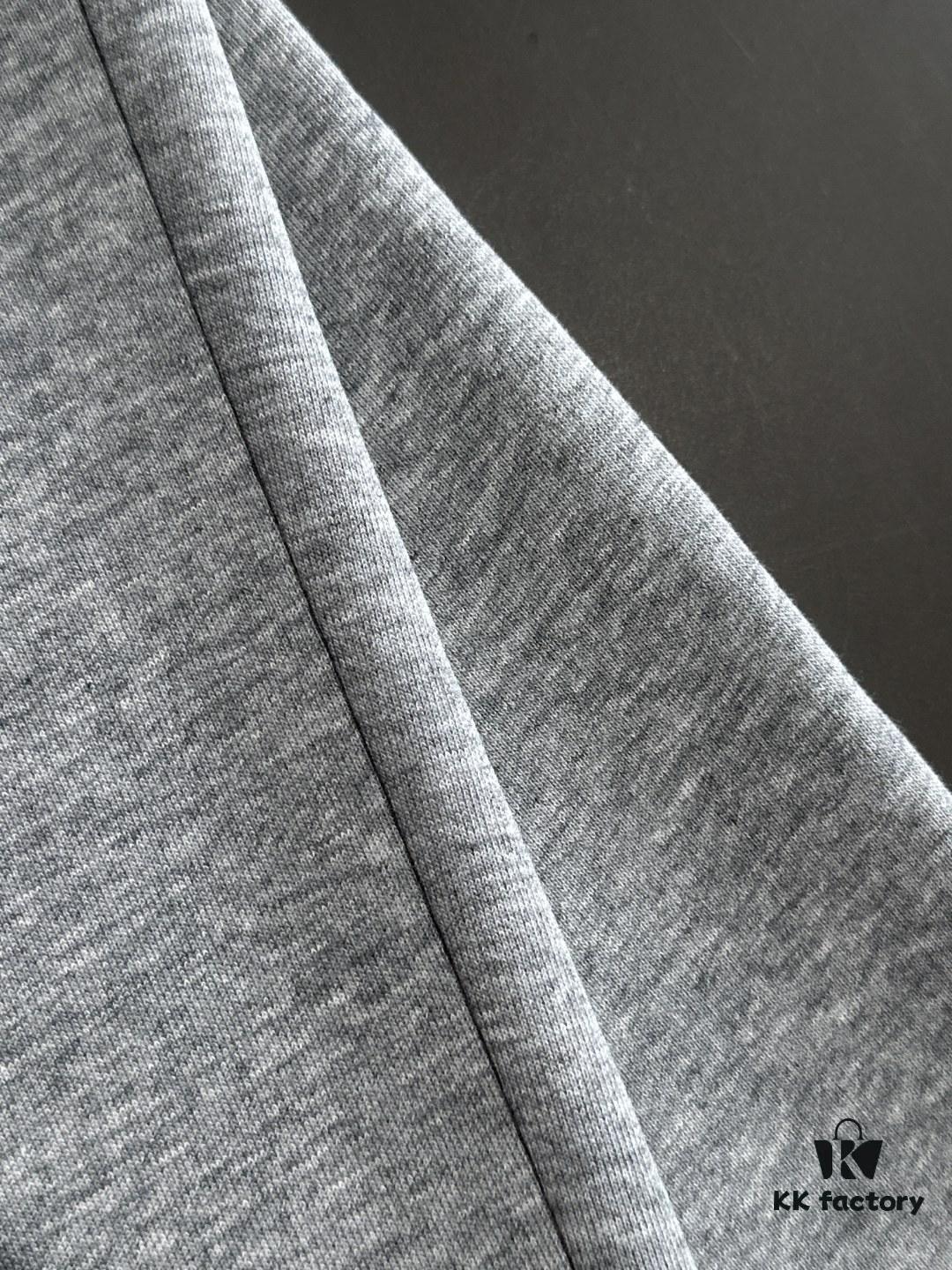 6931a125ccd8ab3d7af95100 Prada 2025 Spring/Summer New Elastic Waist Casual Trousers, Lightweight Custom Fabric from Boutique, Highly Breathable and Comfortable, Exquisite Details, Brand-Inspired Design Concept Reflecting High Quality, Soft and Delicate Touch, Leisure Cut with Excellent Fit