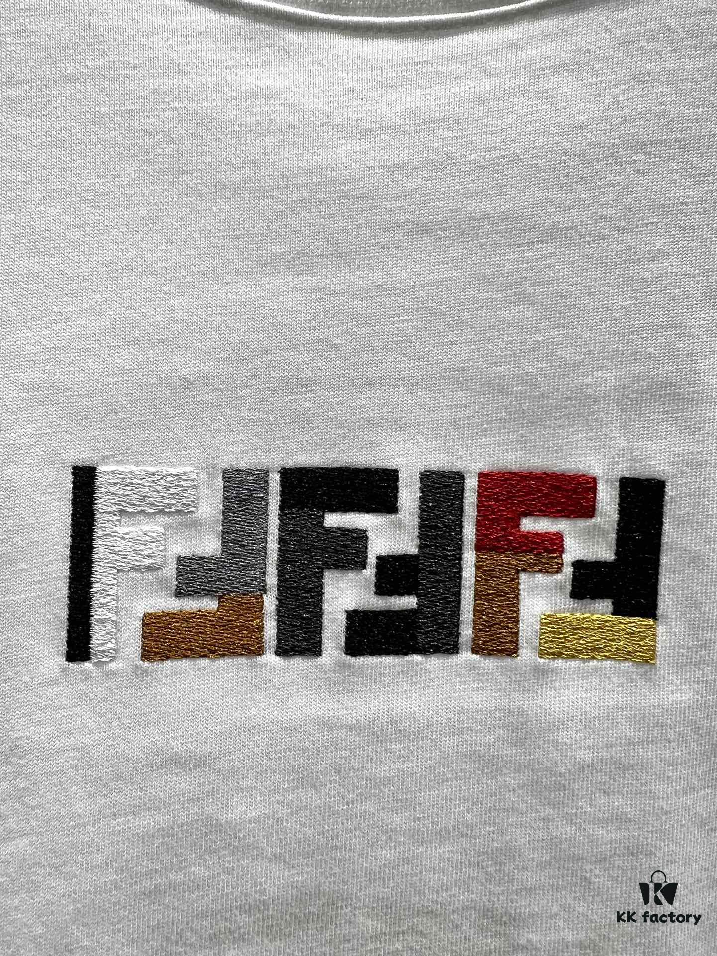 6931a135ccd8ab3d7af95240 FENDI* Fendi Candy-Colored Embroidered Short Sleeve T-Shirt