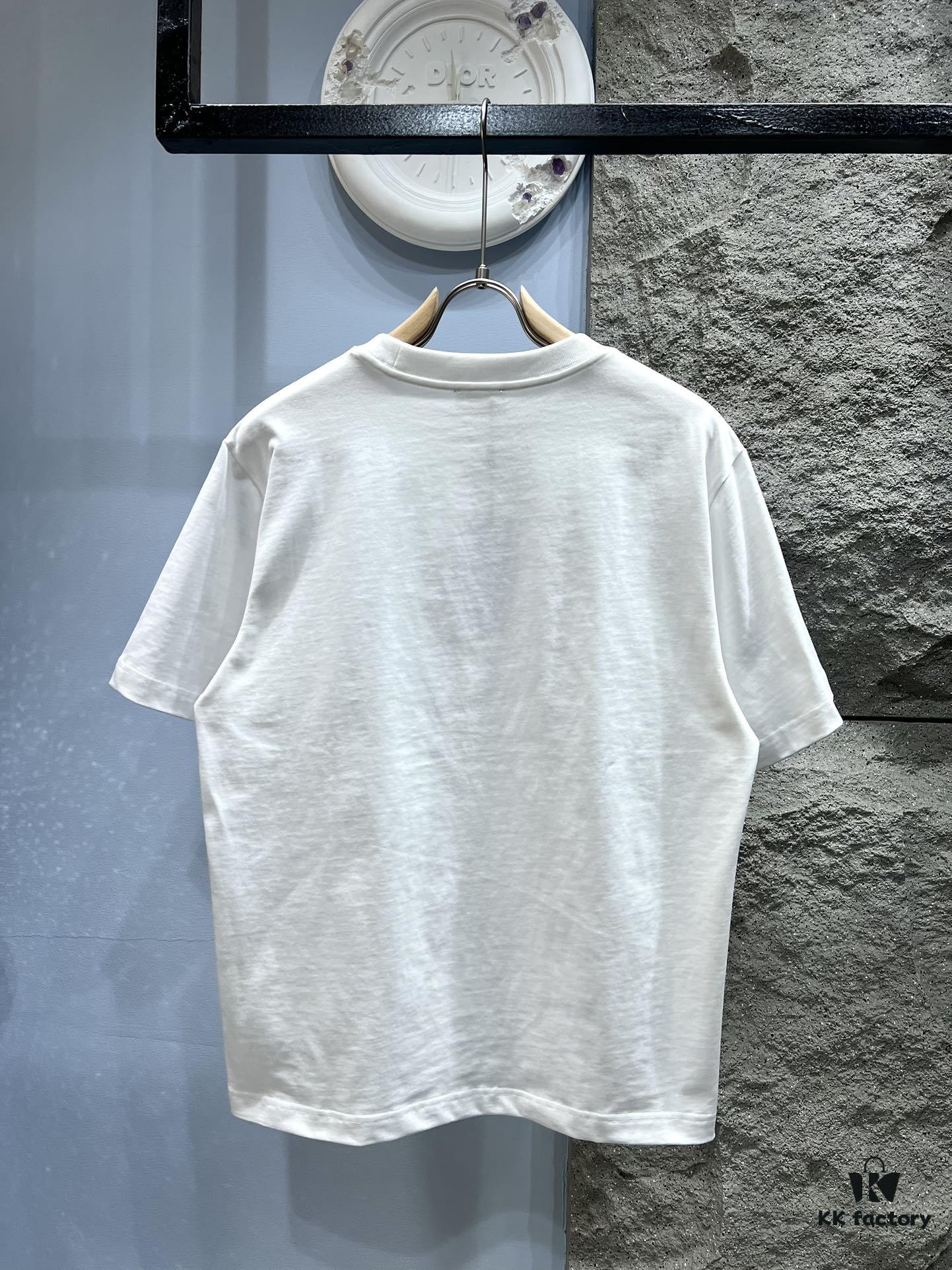 6931a135ccd8ab3d7af95246 FENDI* Fendi Candy-Colored Embroidered Short Sleeve T-Shirt