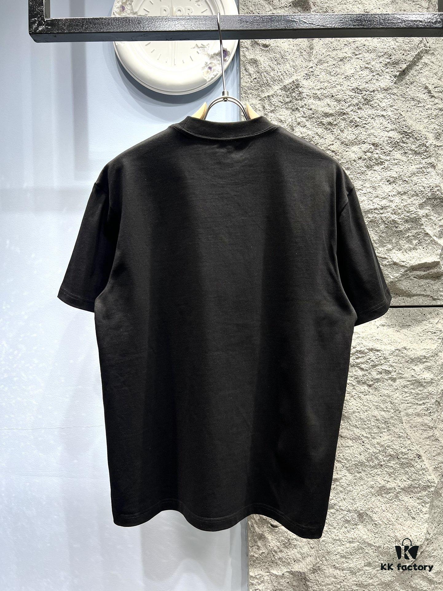 6931a136ccd8ab3d7af95262 FENDI Fluorescent Logo Print Short Sleeve T-Shirt