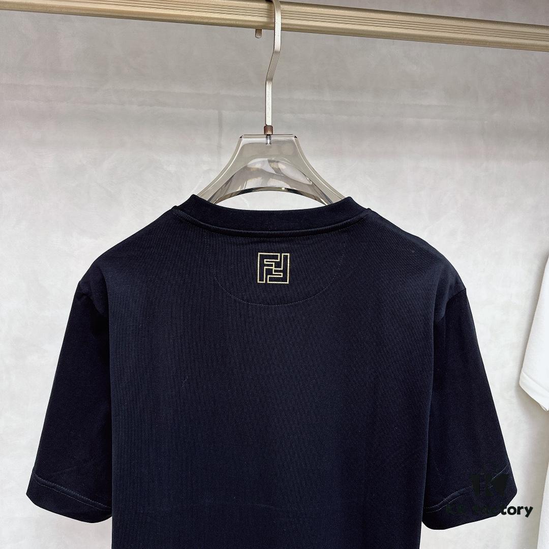 6931a137ccd8ab3d7af9526b Fendi 2025 SS New Arrival Short Sleeve T-Shirt, Stylish and Minimalist Design