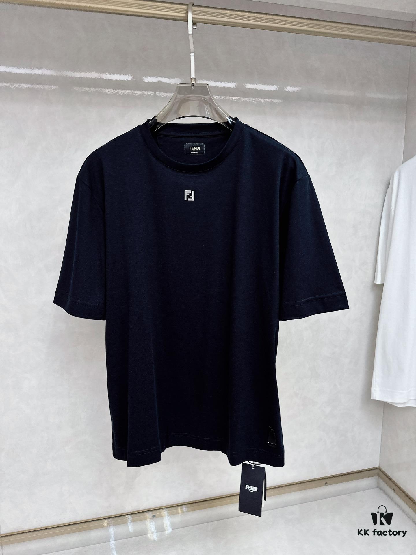 6931a137ccd8ab3d7af9526d FENDI FF Metal Short Sleeve T-Shirt