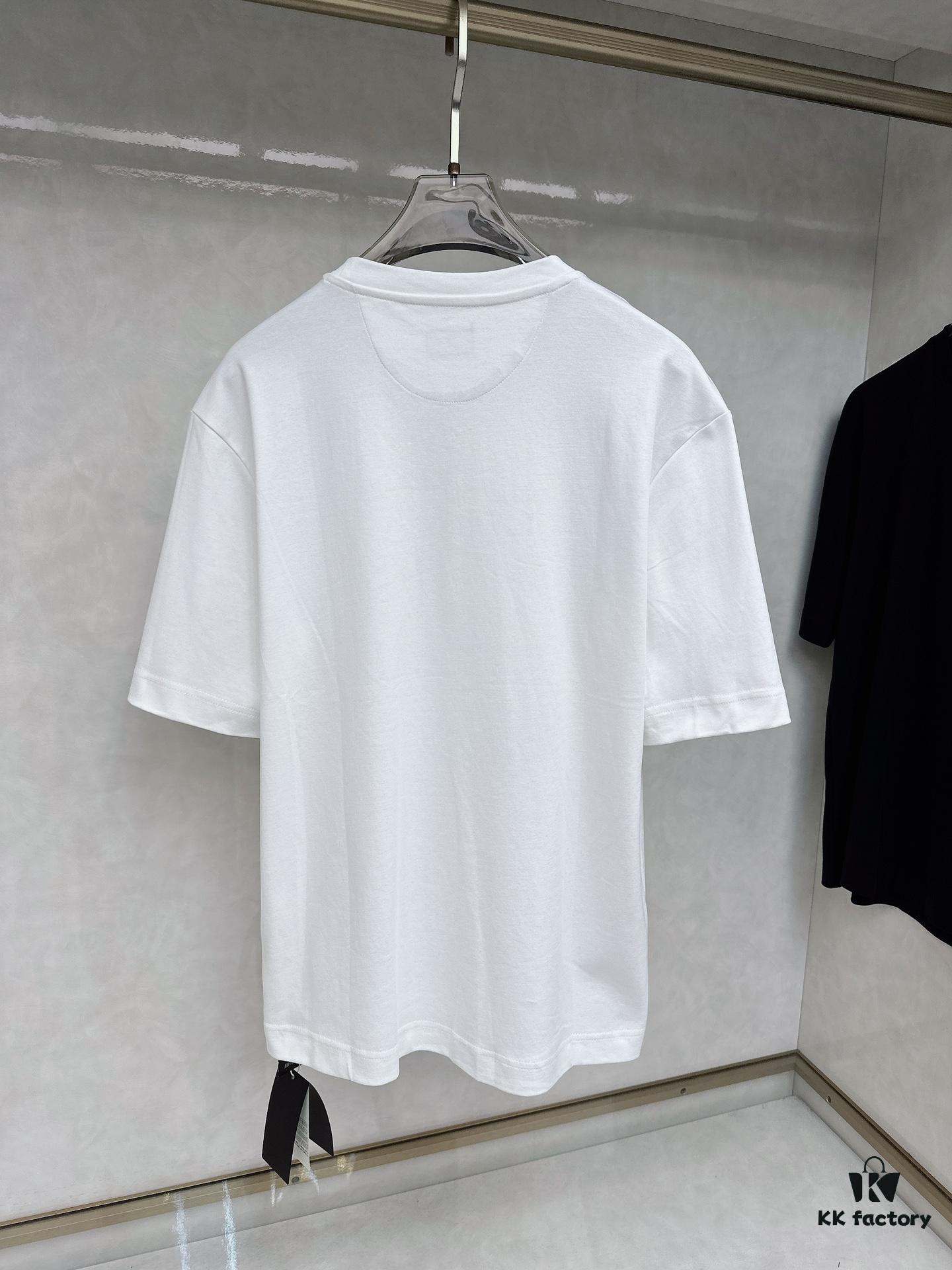 6931a138ccd8ab3d7af9527c FENDI FENDI Metal FF Short Sleeve T-Shirt