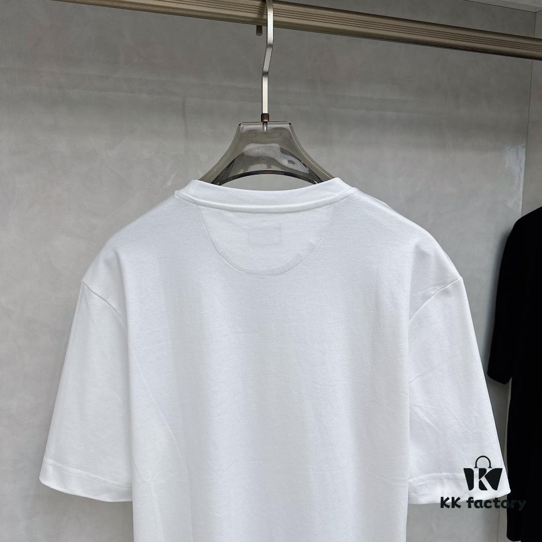 6931a138ccd8ab3d7af9527d FENDI FENDI Metal FF Short Sleeve T-Shirt