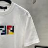 6931a13accd8ab3d7af952a7 FENDI 25SS New Arrival Round Neck T-Shirt! Must-Have for Trendsetters! Custom Colorful Embroidered Logo on Chest. Classic Colors, Stylish and Fashionable. Youthful and Energetic Overall Look! Made from 280g High-Quality Cotton, Exceptionally Comfortable to Wear and Touch, with Delicate and Premium Texture.