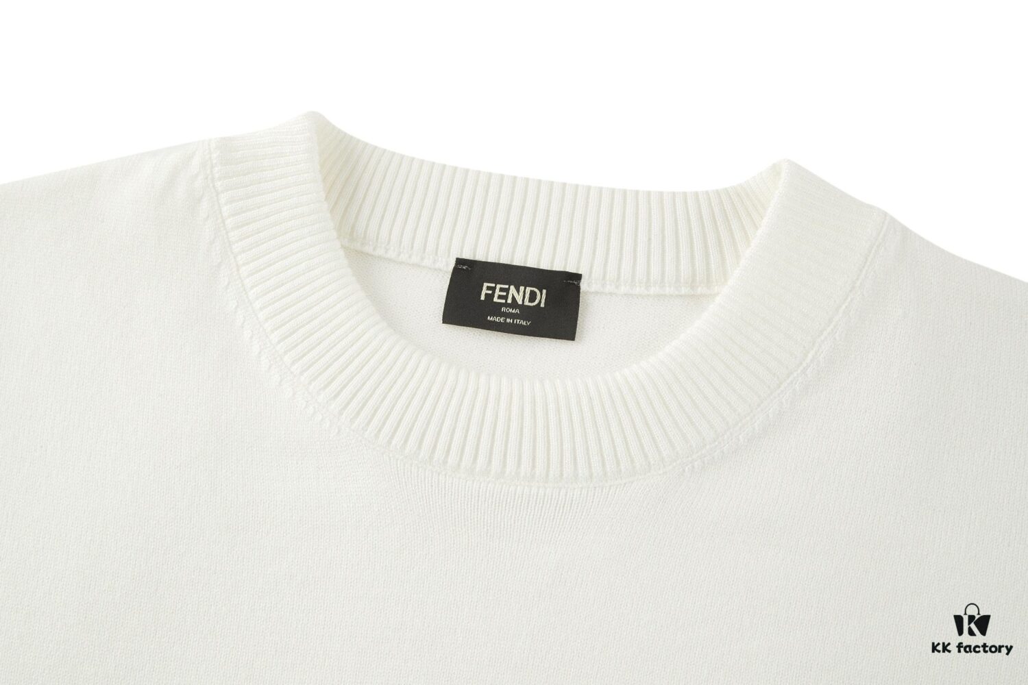 6931a13cccd8ab3d7af952cf FENDI FF Logo Cotton-Wool Knit Short Sleeve Sweater