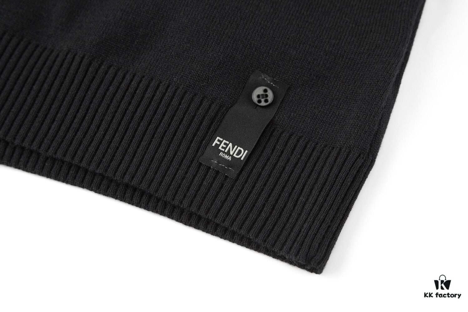 6931a13cccd8ab3d7af952d6 FENDI FF Logo Cotton-Wool Knit Short Sleeve Sweater
